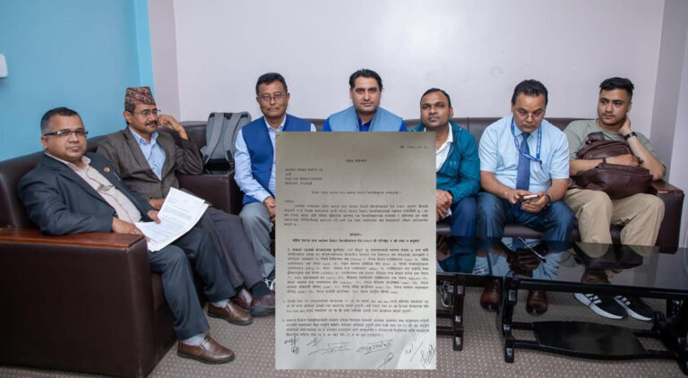 दशरथ चन्द स्वास्थ्य विज्ञान विश्वविद्यालयमा पदाधिकारी नियुक्ति प्रक्रिया रोक्न माग